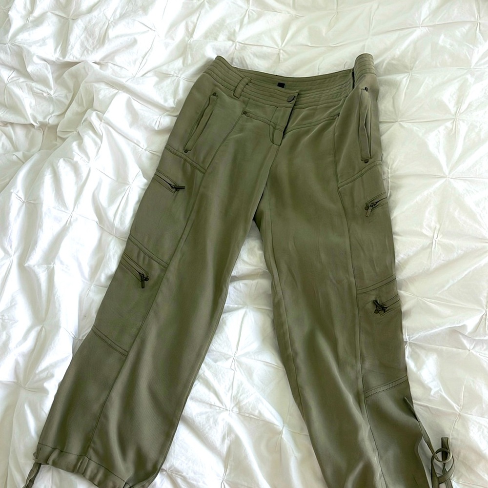 Bebe 100% Silk Pants Khaki/Army Green “Ripe Avocado” Sz 0